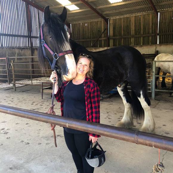 Meet your Posher, Stephanie - Picture 1 of 1